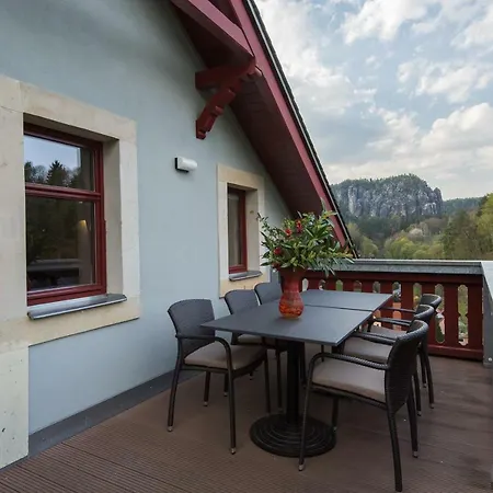 Richter Lodge